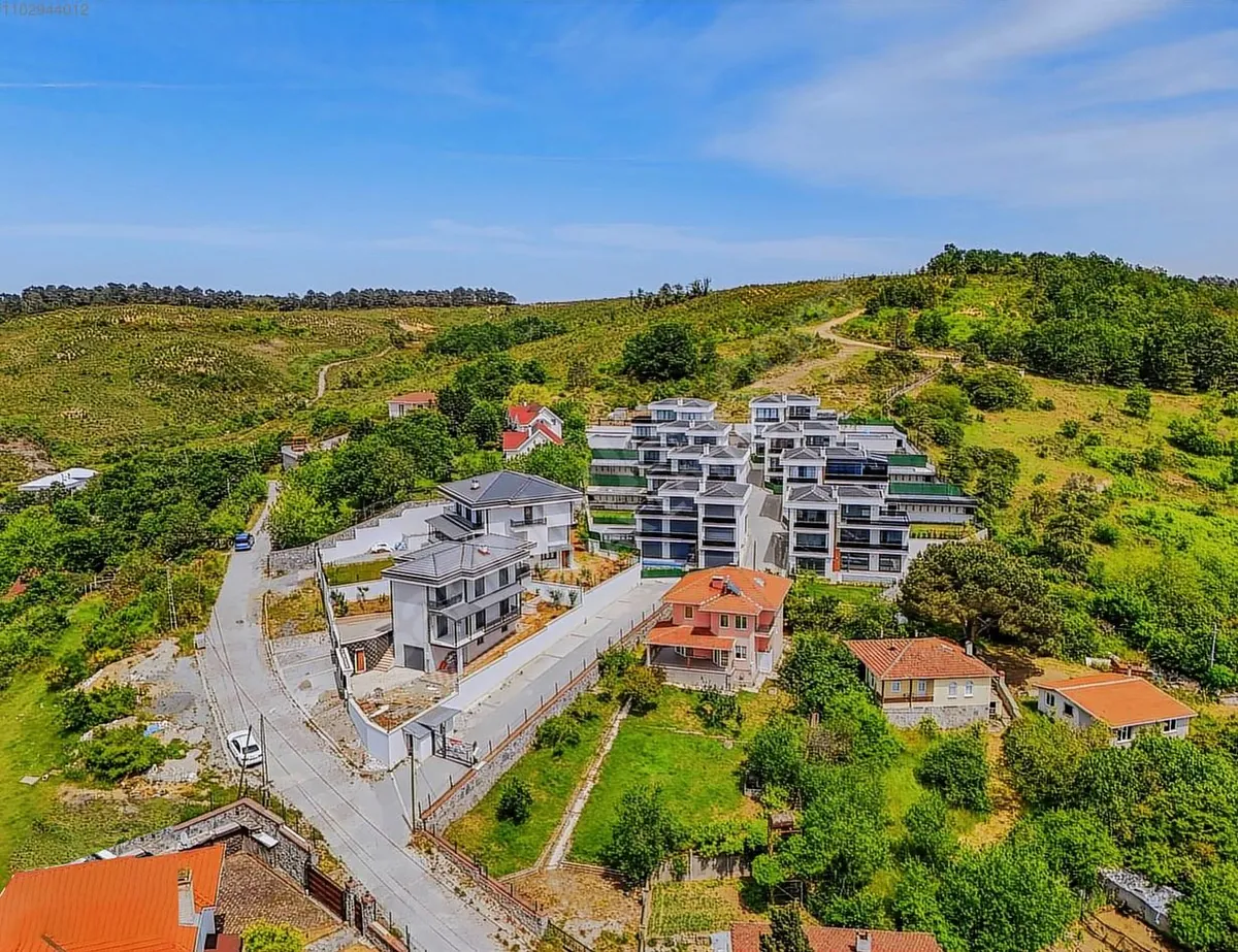 Mavi & Yeşil Villaları, Sofular, Şile – havadan fotoğraf: yamaçtaki proje ve çevresi (fotoğraf)