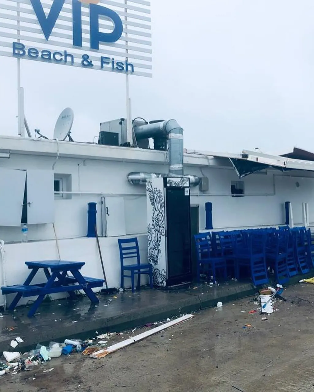VIP Beach Restoran, Şile – fırtına sonrası: hasar gören cephe (fotoğraf)